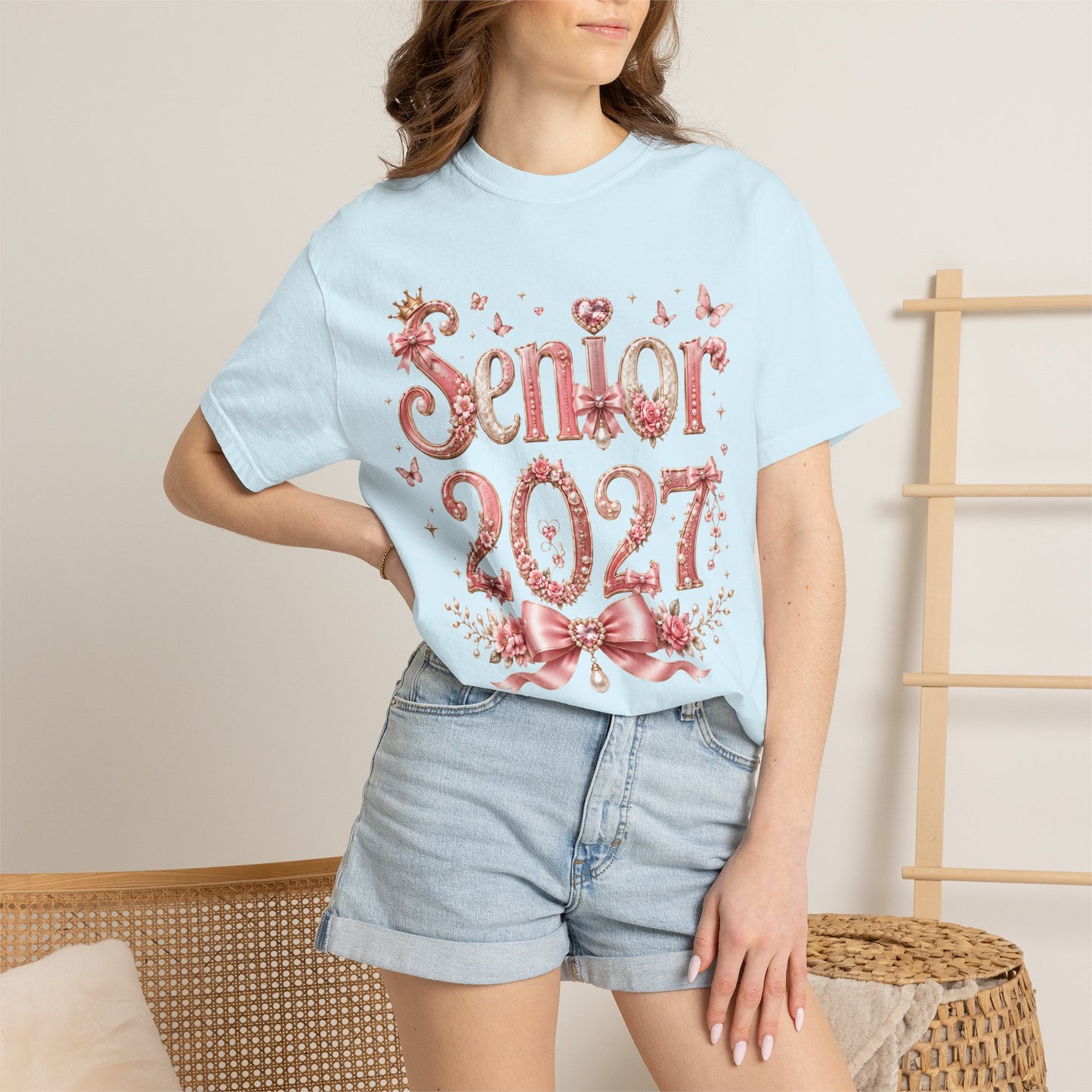 Senior 2027 T‑Shirt — Floral Pink Graduation Tee for High School & College Seniors